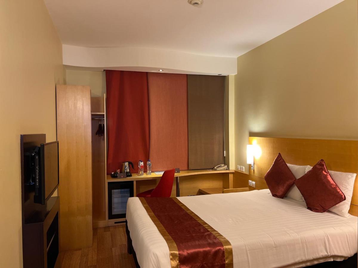 Hotel Ibis Yanbu Extérieur photo