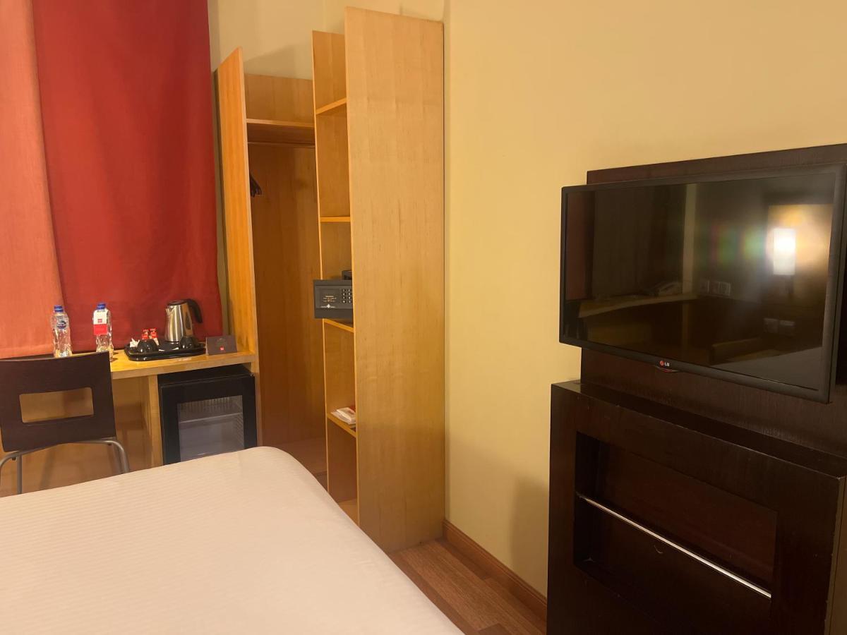 Hotel Ibis Yanbu Extérieur photo